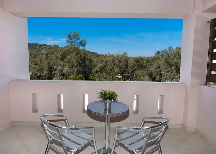 Alexandros Apartman